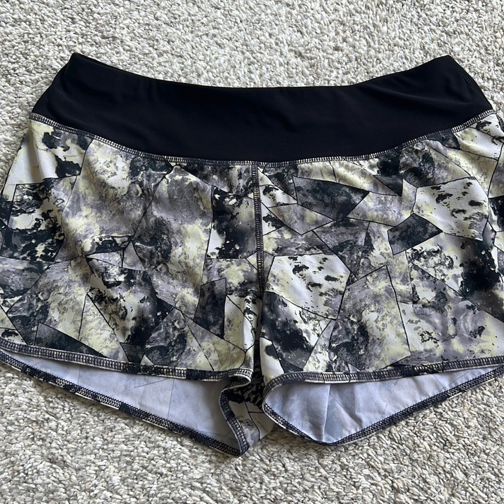 Ideology athletic shorts with zipper pocket & underwear